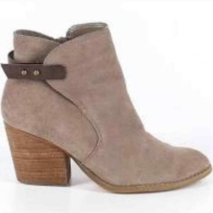 Treasure & Bond Winslow Suede Block Heel Ankle Booties Boots 6.5